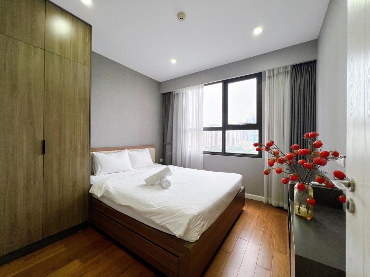 Lilyhome - Vinhomes D'Capitale Services Apartment Hanoi Kültér fotó