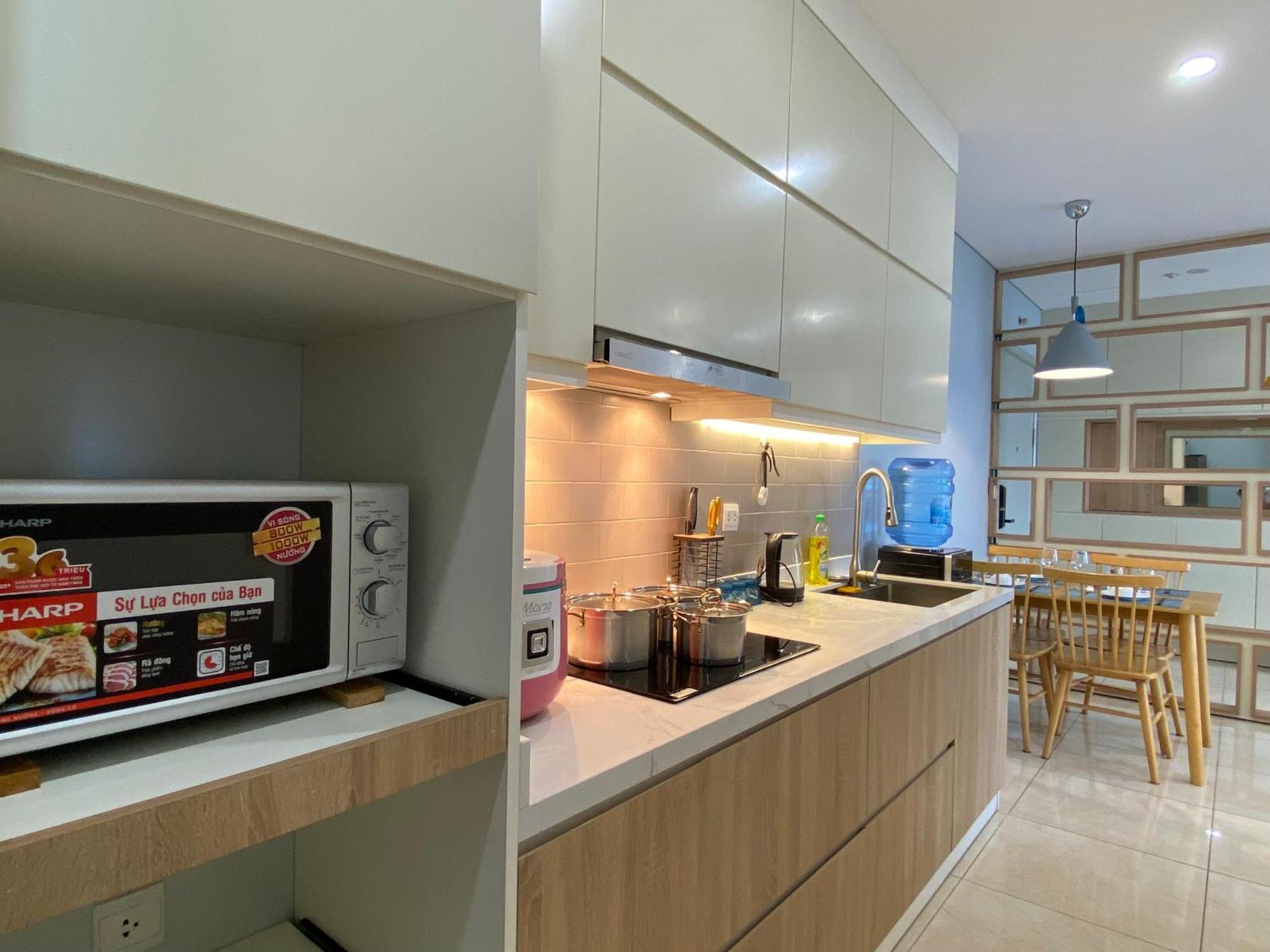 Lilyhome - Vinhomes D'Capitale Services Apartment Hanoi Kültér fotó